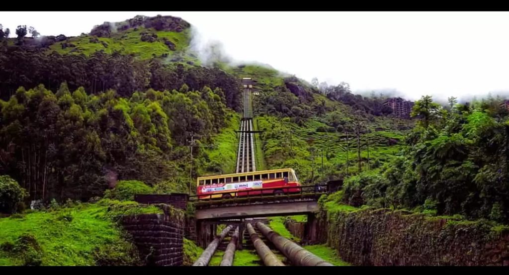 Must visit the munnar Tourist places in Kerala